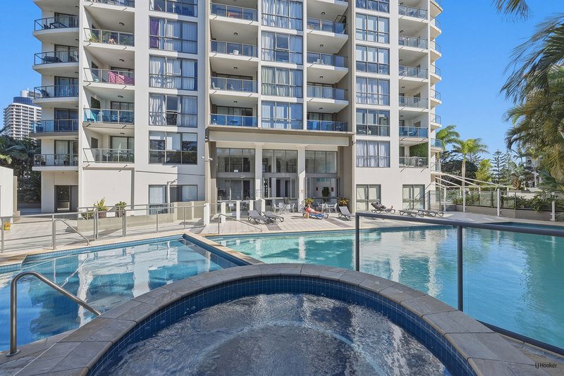 Photo - 1105/2865 Gold Coast Highway, Surfers Paradise QLD 4217 - Image 12