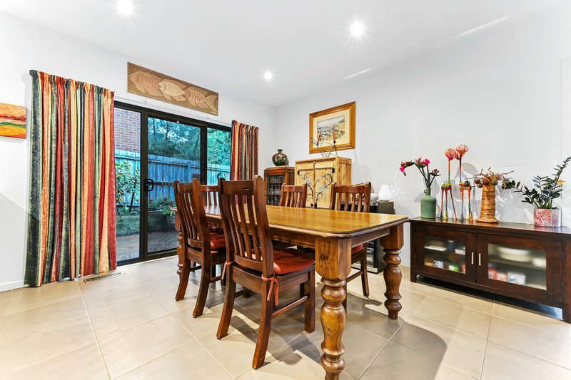 Photo - 1/106 Terrara Road, Vermont South VIC 3133 - Image 3