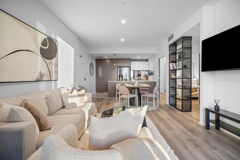 Photo - 1106/2-4 Edmondstone Street, South Brisbane QLD 4101 - Image 2