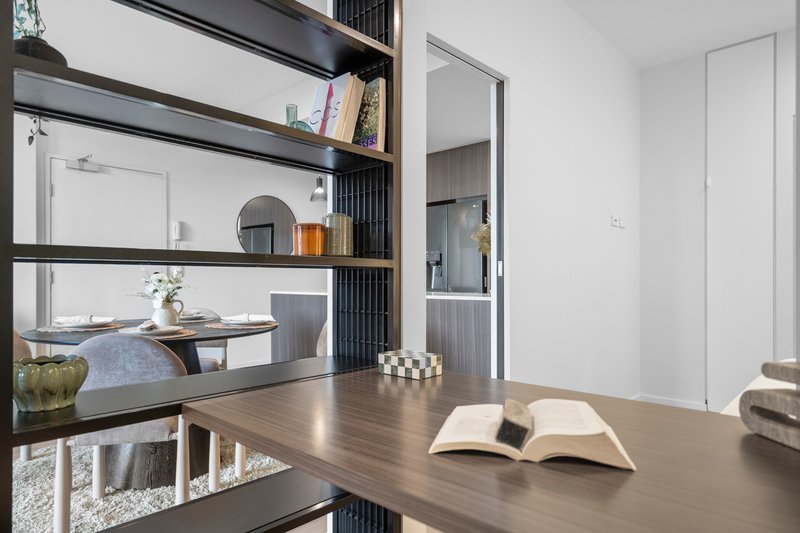 Photo - 1106/2-4 Edmondstone Street, South Brisbane QLD 4101 - Image 8