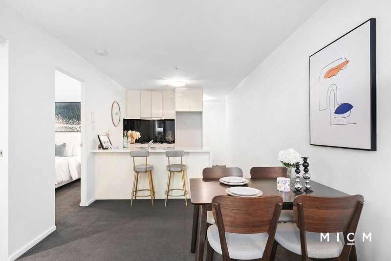 Photo - 1106/241 City Road, Southbank VIC 3006 - Image 3