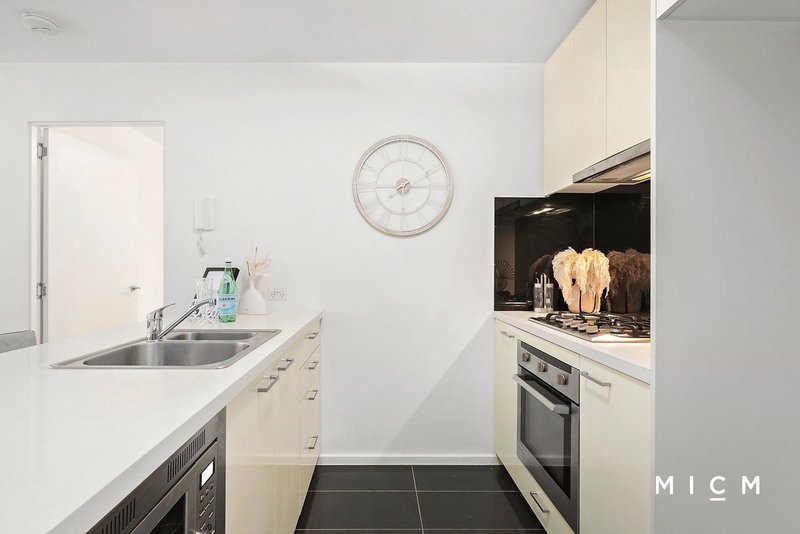 Photo - 1106/241 City Road, Southbank VIC 3006 - Image 4