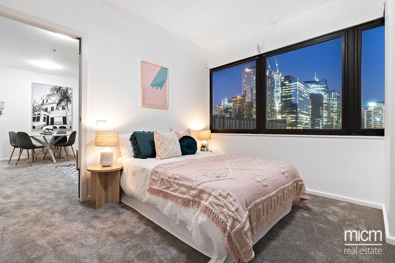 Photo - 1106/250 Elizabeth Street, Melbourne VIC 3000 - Image 6