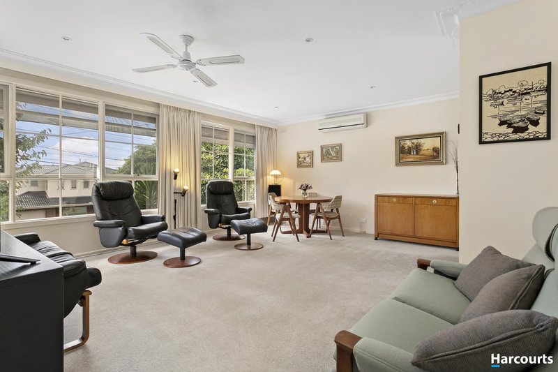 Photo - 1/107 Bogong Avenue, Glen Waverley VIC 3150 - Image 2