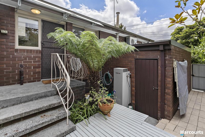 Photo - 1/107 Bogong Avenue, Glen Waverley VIC 3150 - Image 9