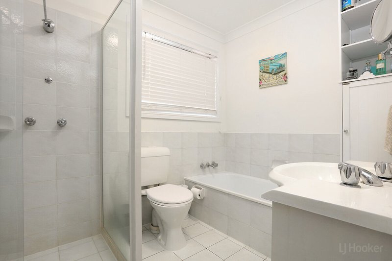 Photo - 1/107 Rio Vista Boulevard, Broadbeach Waters QLD 4218 - Image 11