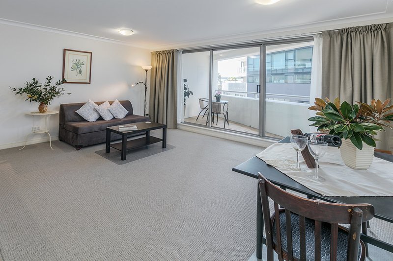 1107/12 Glen Street, Milsons Point NSW 2061