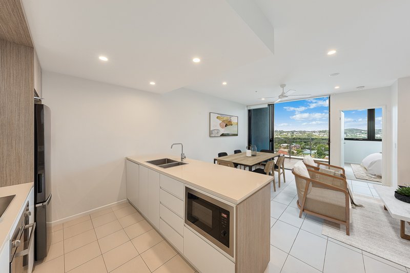 Photo - 1107/123 Cavendish Road, Coorparoo QLD 4151 - Image 2