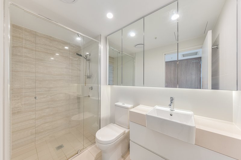 Photo - 1107/123 Cavendish Road, Coorparoo QLD 4151 - Image 5