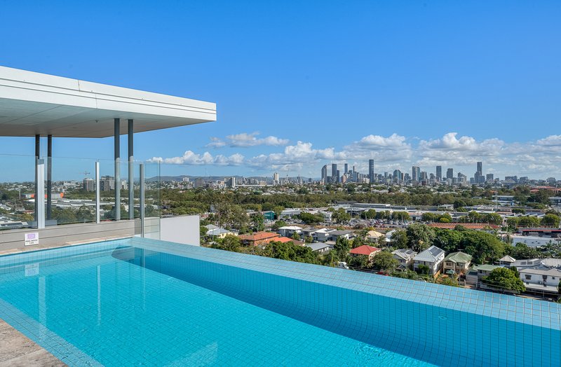 Photo - 1107/123 Cavendish Road, Coorparoo QLD 4151 - Image 8