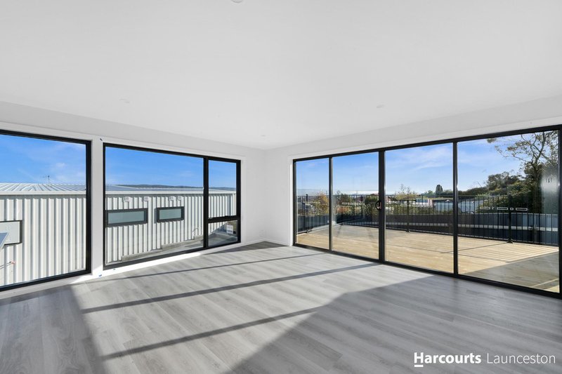 Photo - 1/107A Wildor Crescent, Ravenswood TAS 7250 - Image 6