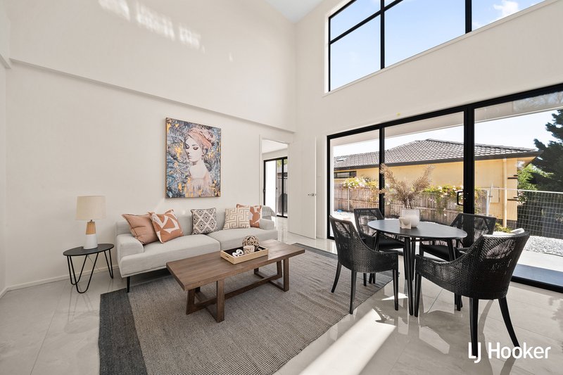 Photo - 1/108 Beasley Street, Torrens ACT 2607 - Image 2