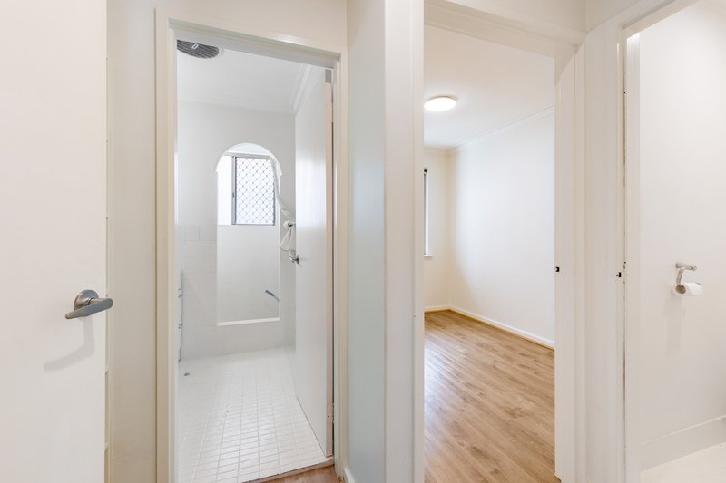 Photo - 1/108 Flinders Street, Yokine WA 6060 - Image 5
