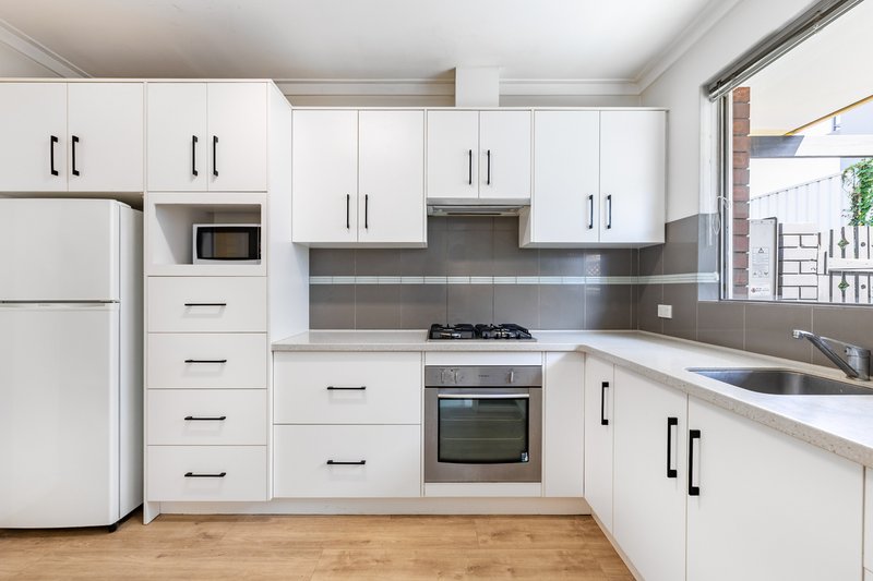 Photo - 1/108 Flinders Street, Yokine WA 6060 - Image 11