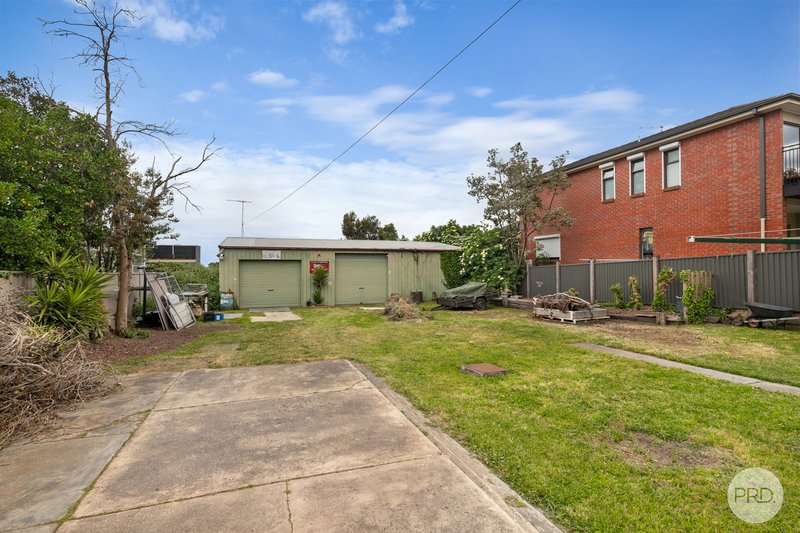 Photo - 1108 Gregory Street, Lake Wendouree VIC 3350 - Image 14