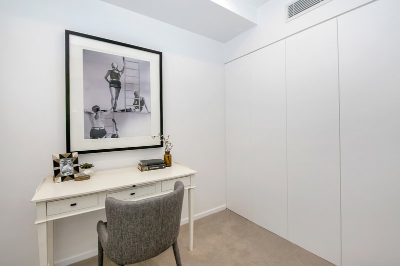 Photo - 1108/123 Cavendish Road, Coorparoo QLD 4151 - Image 4
