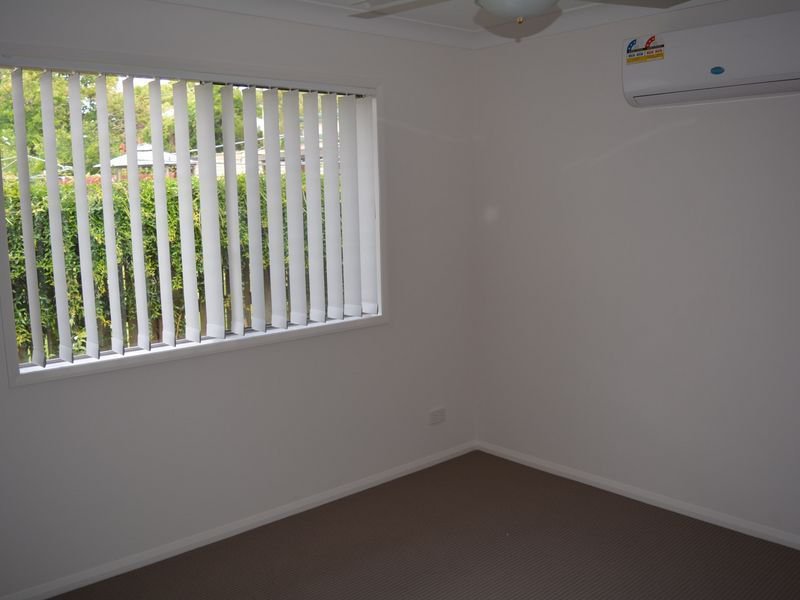 Photo - 1/108A James Street, South Toowoomba QLD 4350 - Image 3