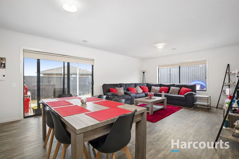 Photo - 1/109 Macs Street, Creswick VIC 3363 - Image 3