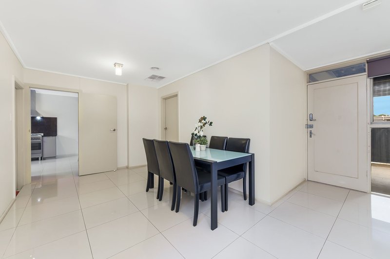 Photo - 1/1094 Heatherton Road, Noble Park VIC 3174 - Image 4