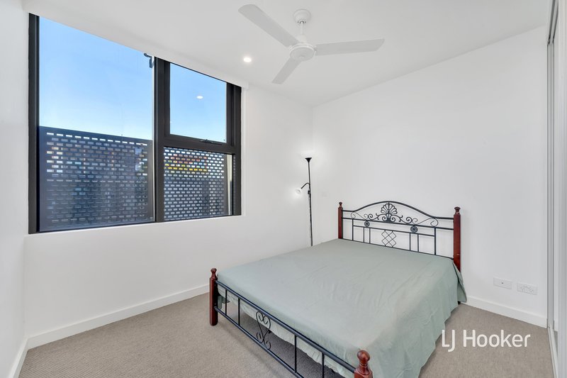 Photo - 1109/93 Flemington Road, North Melbourne VIC 3051 - Image 11