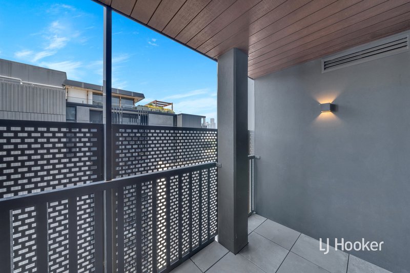 Photo - 1109/93 Flemington Road, North Melbourne VIC 3051 - Image 15