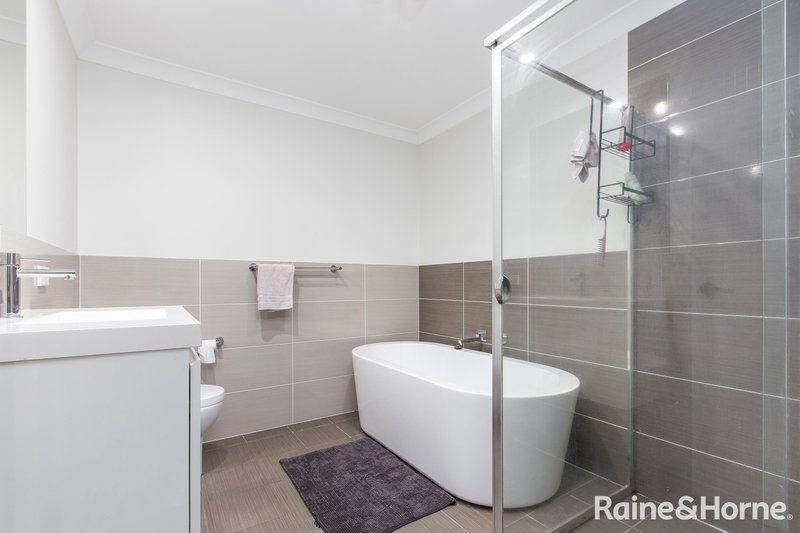 Photo - 1/10A Russell Street, Gillieston Heights NSW 2321 - Image 10