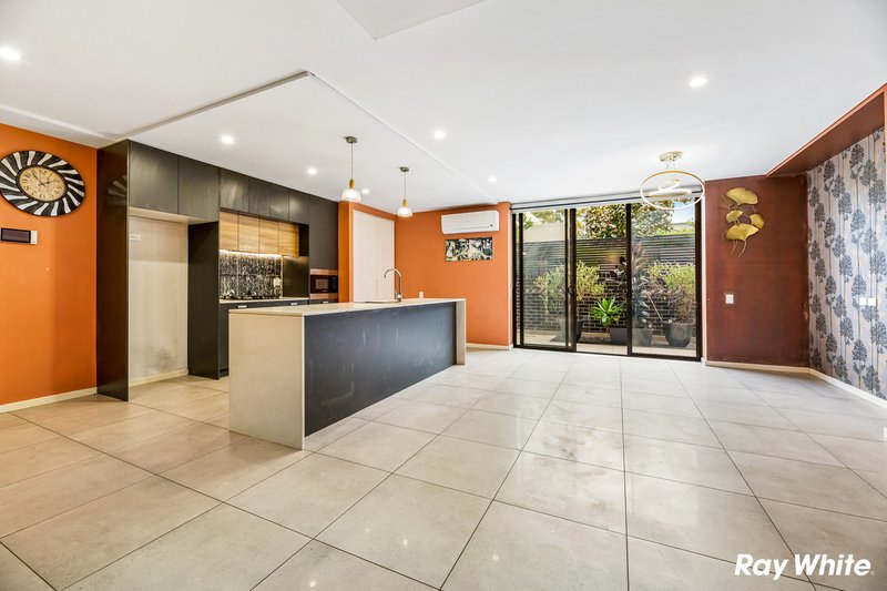 Photo - 1/11-13 Clifton Street, Blacktown NSW 2148 - Image 2