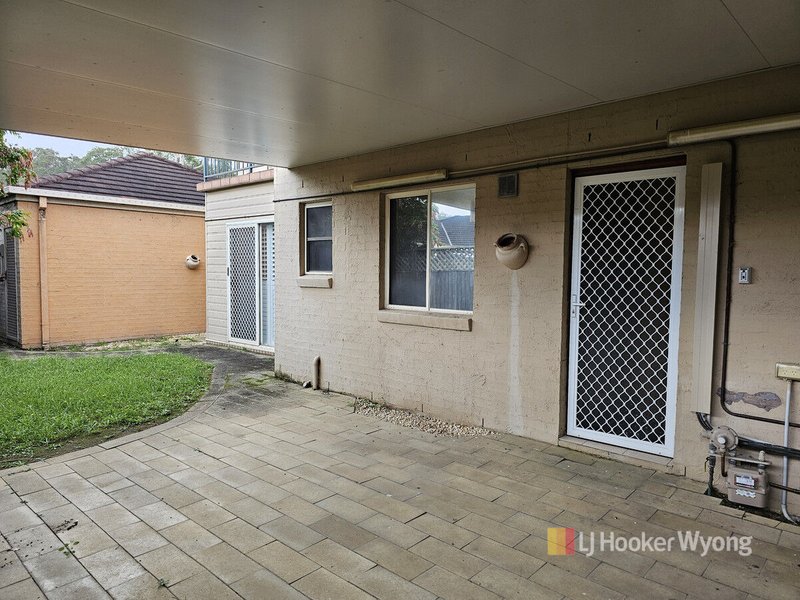 Photo - 1/11-13 Van Stappen Road, Wadalba NSW 2259 - Image 12