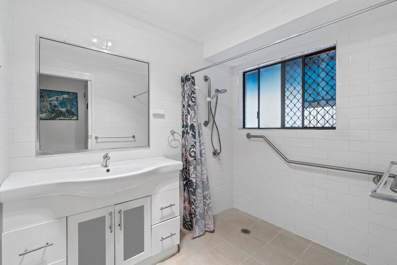 Photo - 1/11-15 Lindfield Road, Helensvale QLD 4212 - Image 8