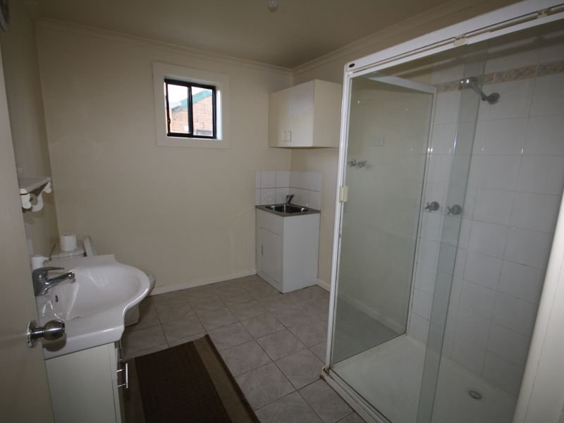 Photo - 1/11 Albert Avenue, Springvale VIC 3171 - Image 3