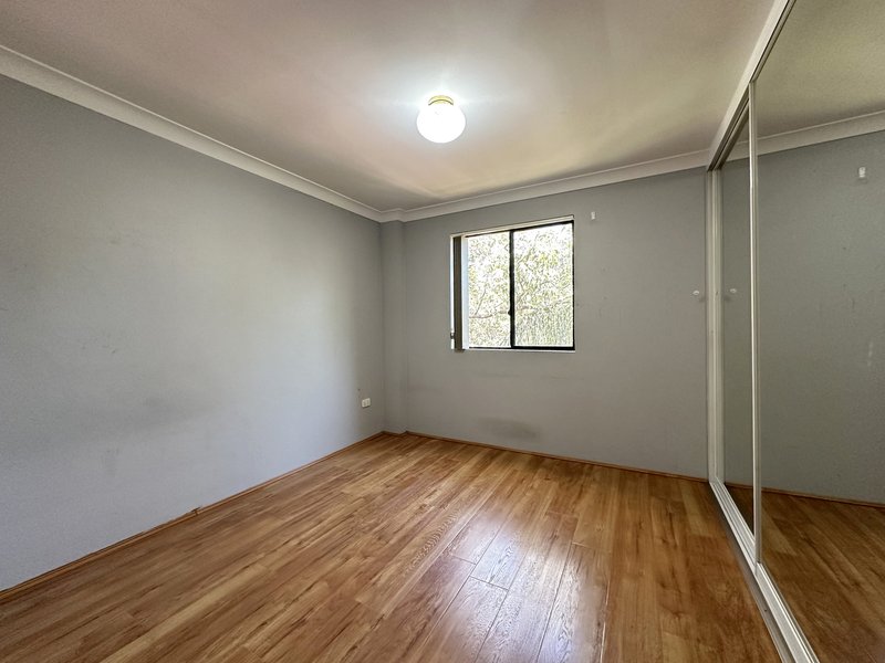 Photo - 1/11 Alfred Street, Westmead NSW 2145 - Image 15