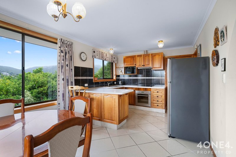 Photo - 1/11 Alwyn Road, Lenah Valley TAS 7008 - Image 10