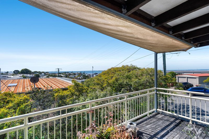 Photo - 1/11 Arnold Street, Manly QLD 4179 - Image 5