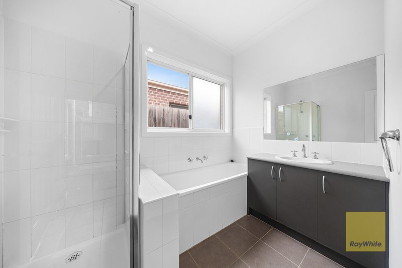 Photo - 1/11 Assumption Close, Truganina VIC 3029 - Image 13