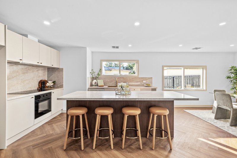 Photo - 1/11 Aubrey Grove, Boronia VIC 3155 - Image 5