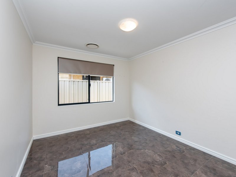 Photo - 111 Barbarossa Drive, Caversham WA 6055 - Image 7