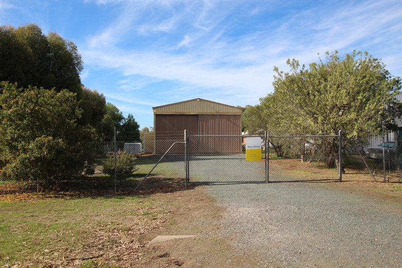 111 Baynes Street, Rochester VIC 3561