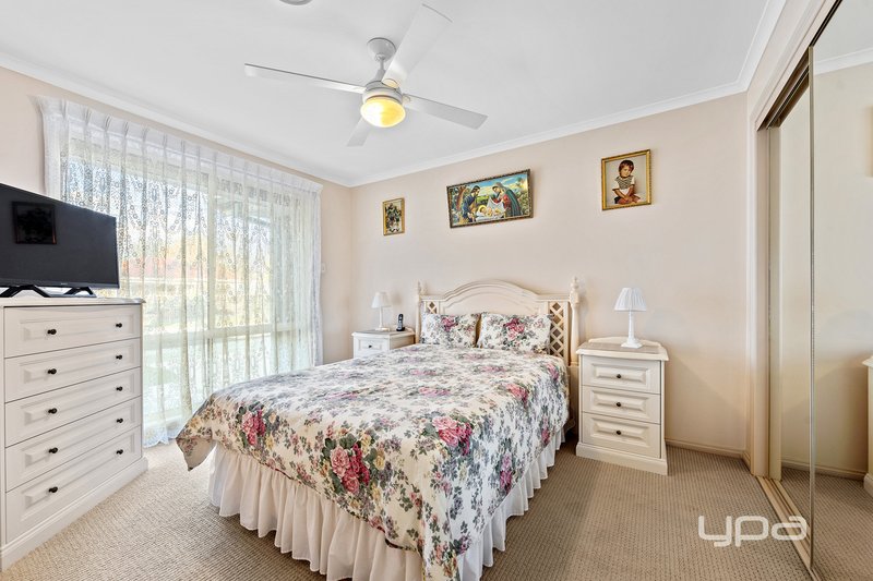 Photo - 1/11 Beaver Street, St Albans VIC 3021 - Image 7