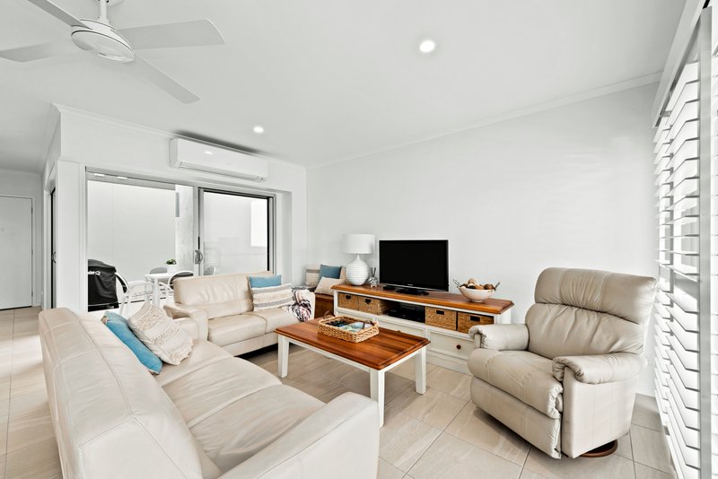 Photo - 111 Bedarra Circuit, Maroochydore QLD 4558 - Image 3