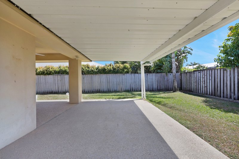 Photo - 1/11 Bilgola Place, Blacks Beach QLD 4740 - Image 22
