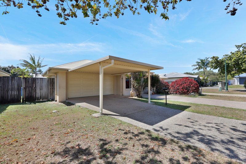 Photo - 1/11 Bilgola Place, Blacks Beach QLD 4740 - Image 24