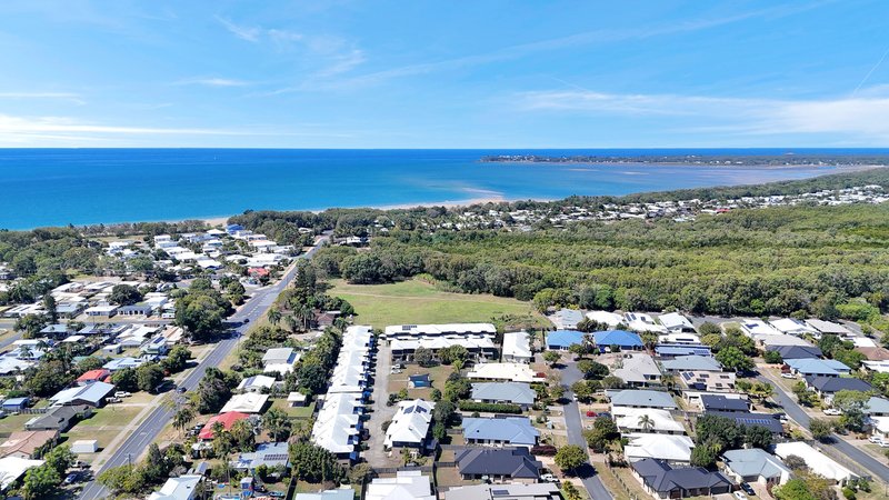 Photo - 1/11 Bilgola Place, Blacks Beach QLD 4740 - Image 25