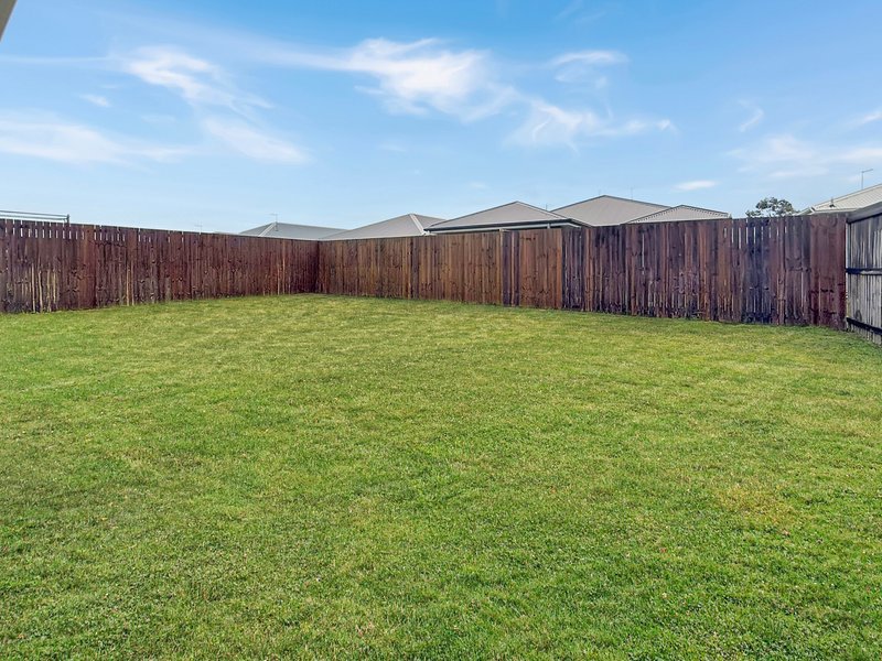 Photo - 1/11 Birt Street, Morayfield QLD 4506 - Image 14