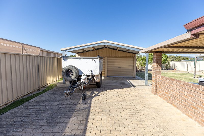 111 Blackadder Road, Swan View WA 6056