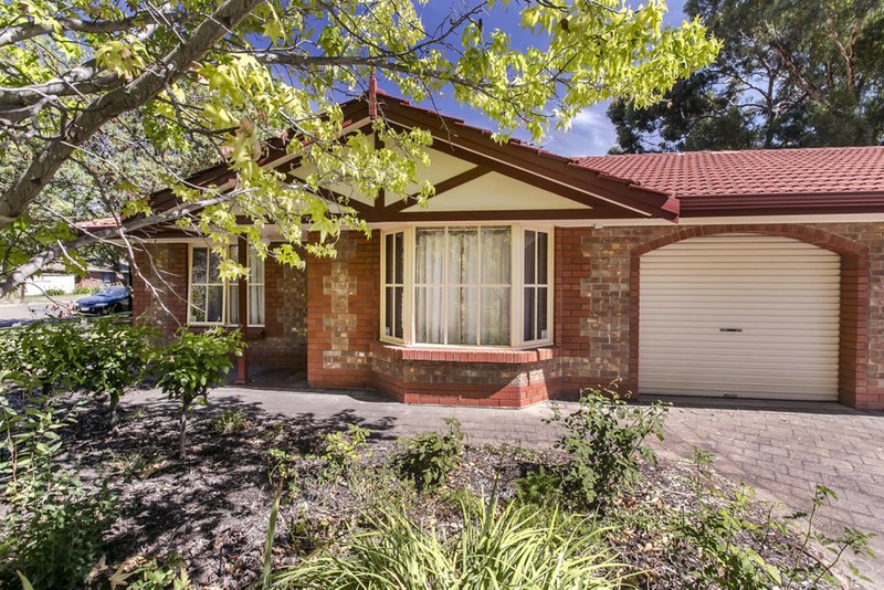 Photo - 1/11 Bradman Court, Morphett Vale SA 5162 - Image 2