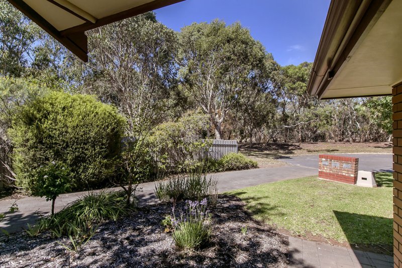 Photo - 1/11 Bradman Court, Morphett Vale SA 5162 - Image 3