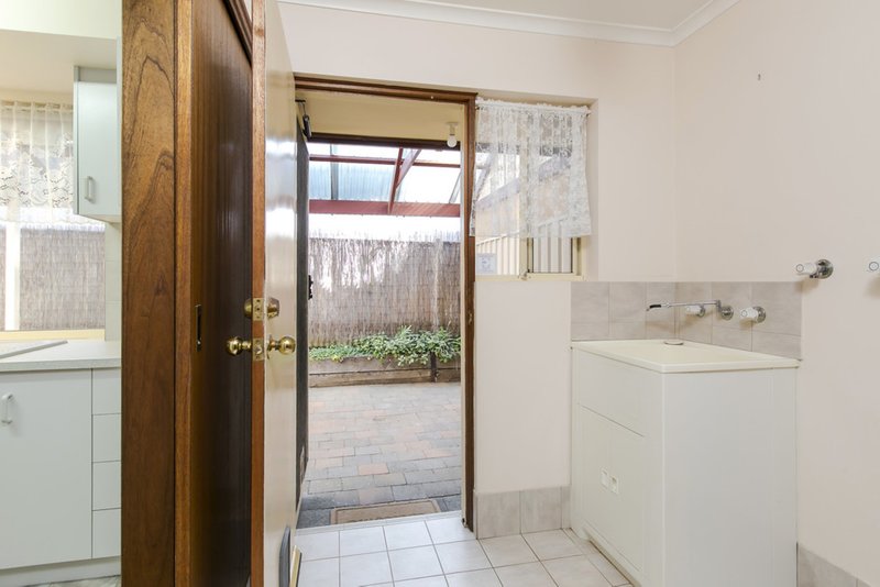 Photo - 1/11 Bradman Court, Morphett Vale SA 5162 - Image 12