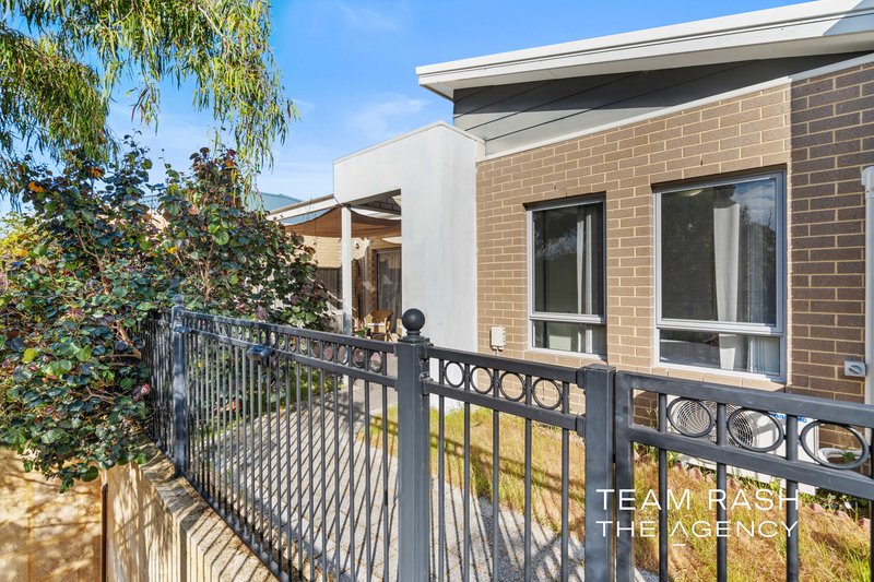 1/11 Brentford Parade, Wellard WA 6170