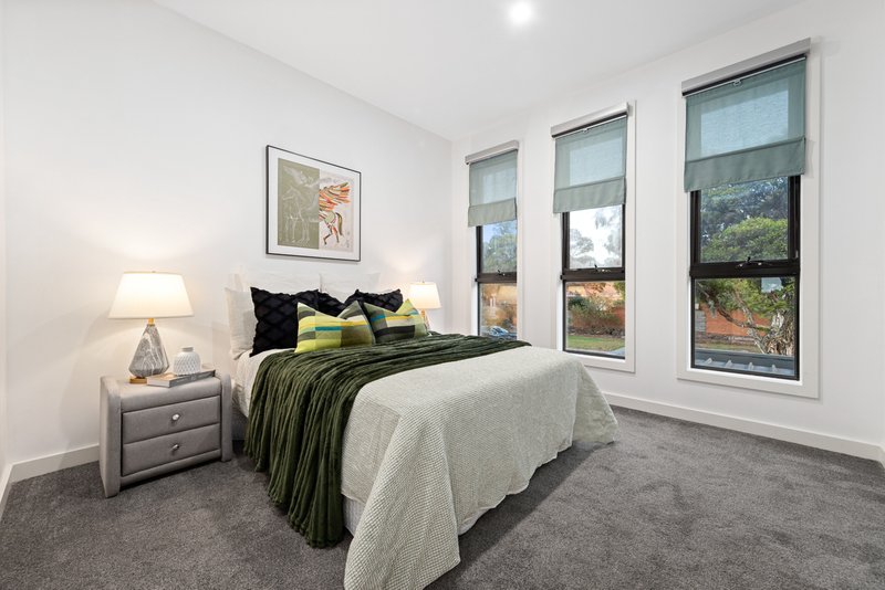 Photo - 1/11 Bronte Avenue, Burwood VIC 3125 - Image 9