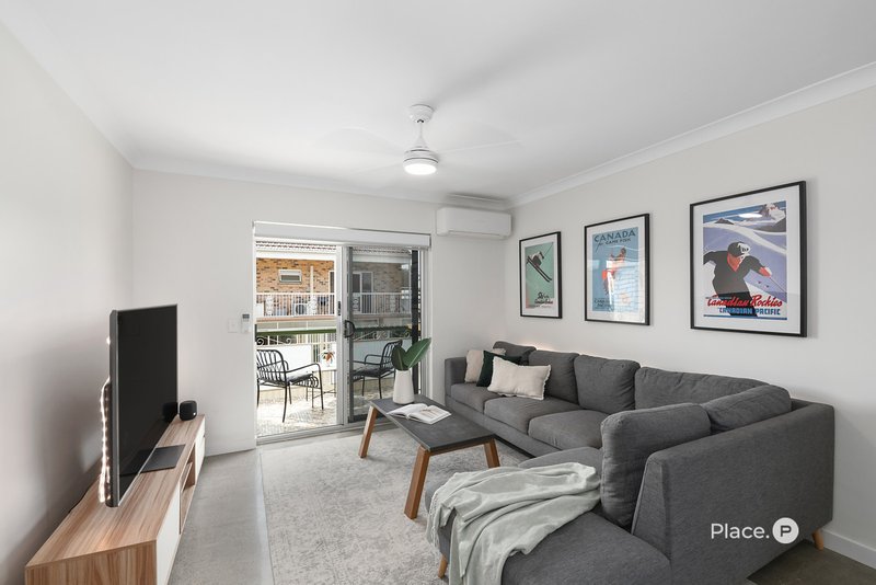 Photo - 1/11 Bunya Street, Greenslopes QLD 4120 - Image 3